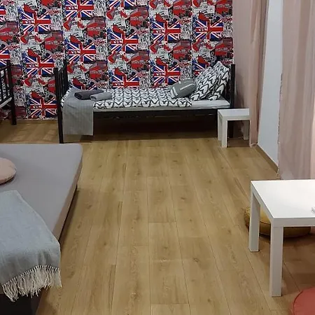 London Fog In The Party District Apartamento *